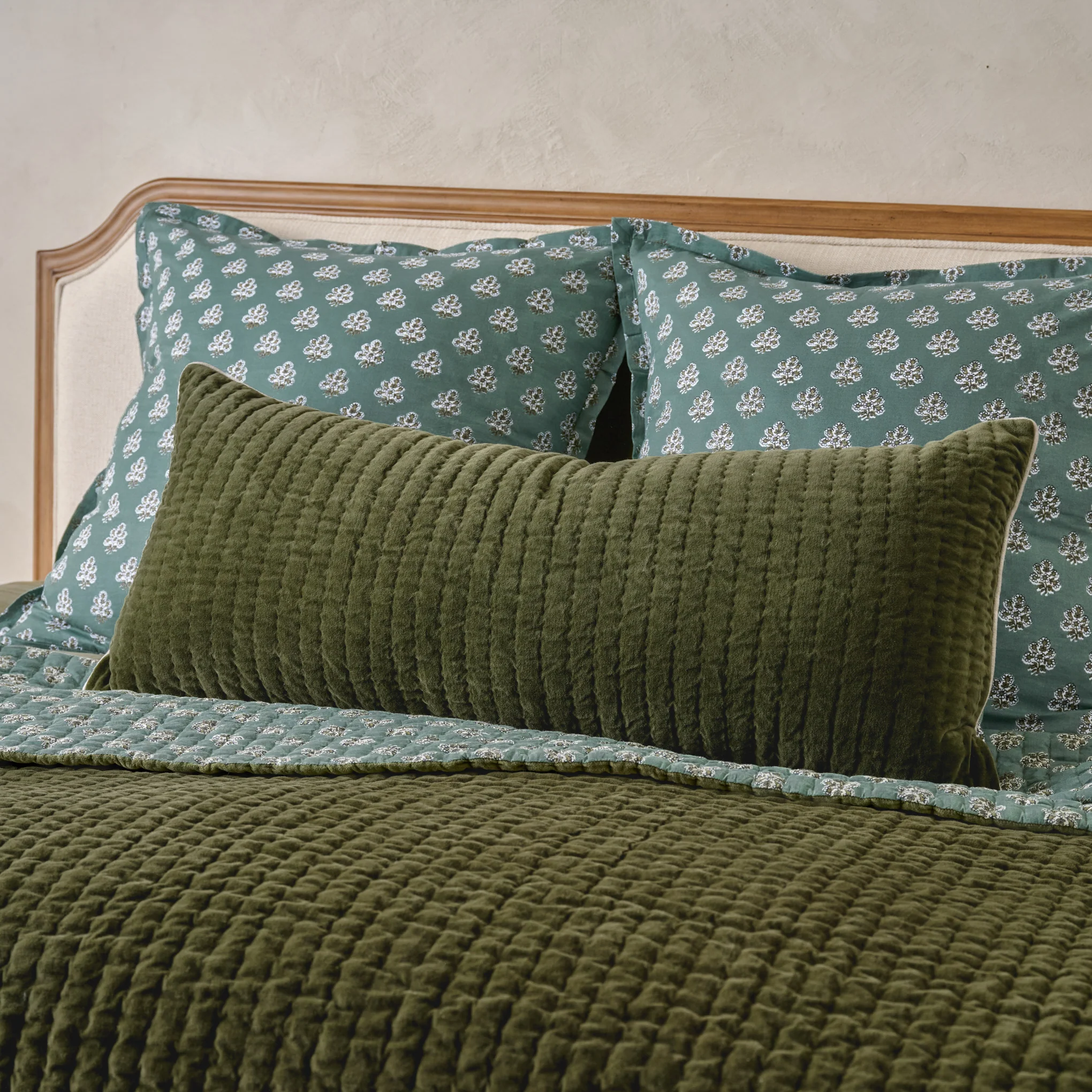 Audrey Velvet Lumbar Pillow- Winter Moss - Image 4