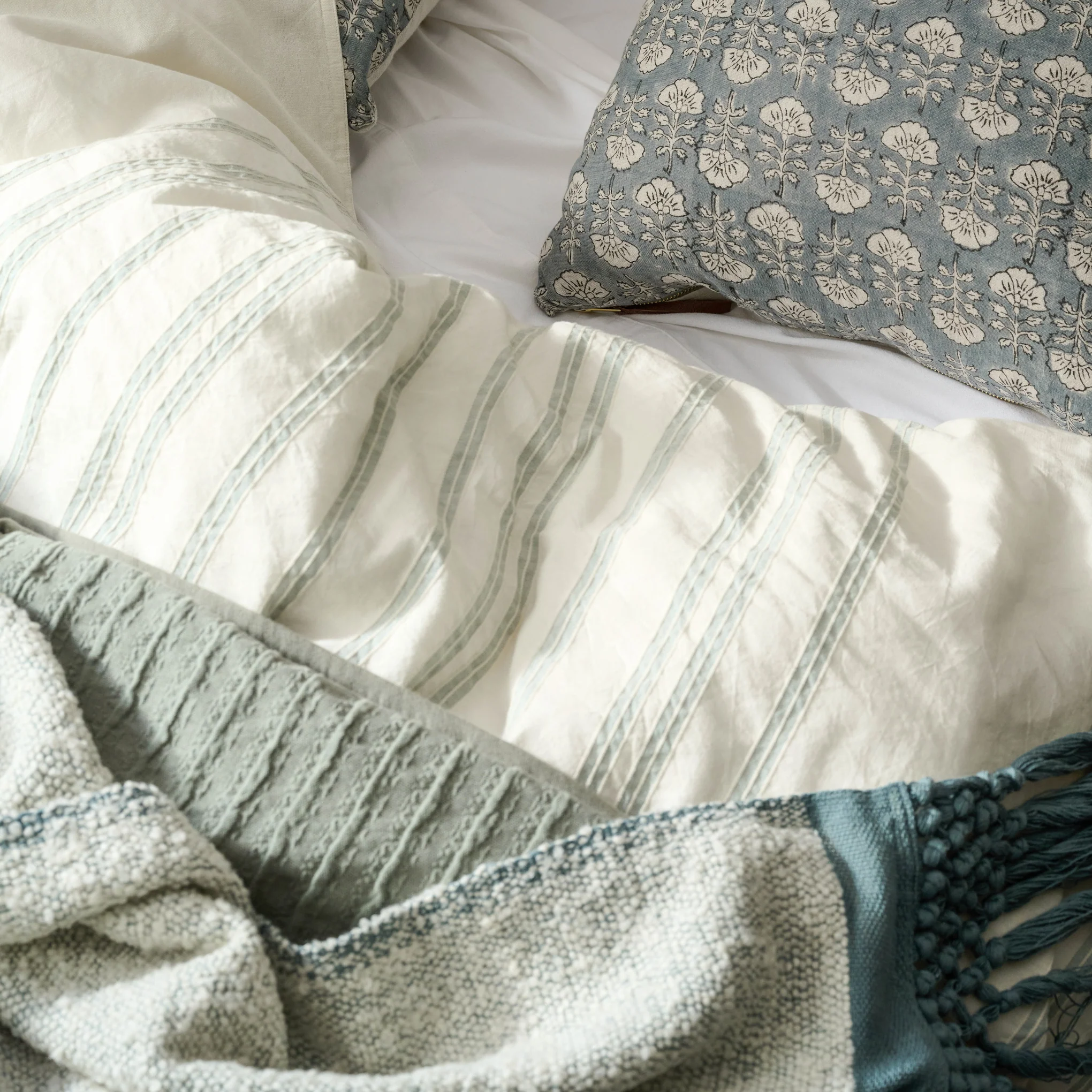 Embroidered Stripe Linen Cotton Duvet Cover - Chambray - Image 4