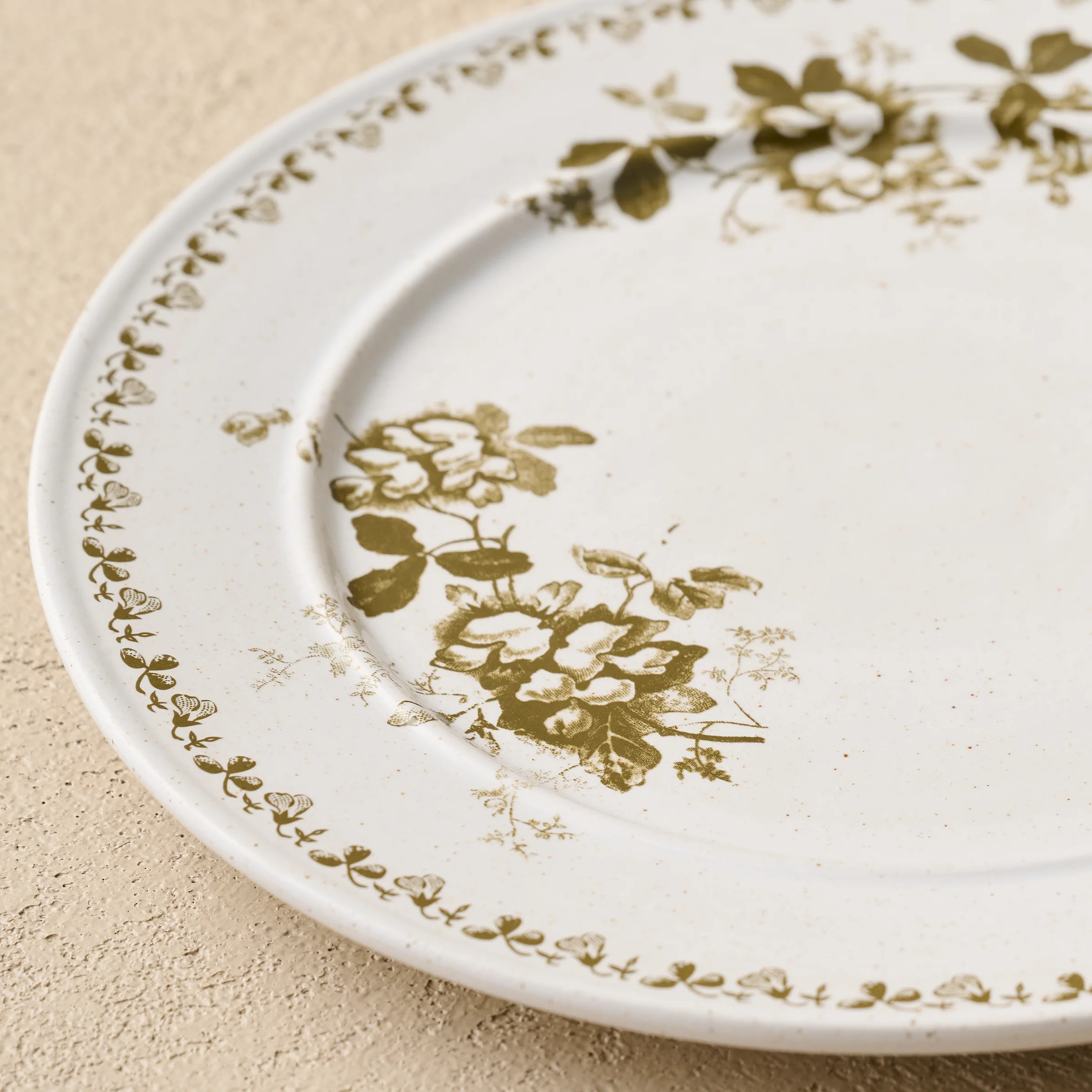 Heirloom Garden Floral Plate - Image 5