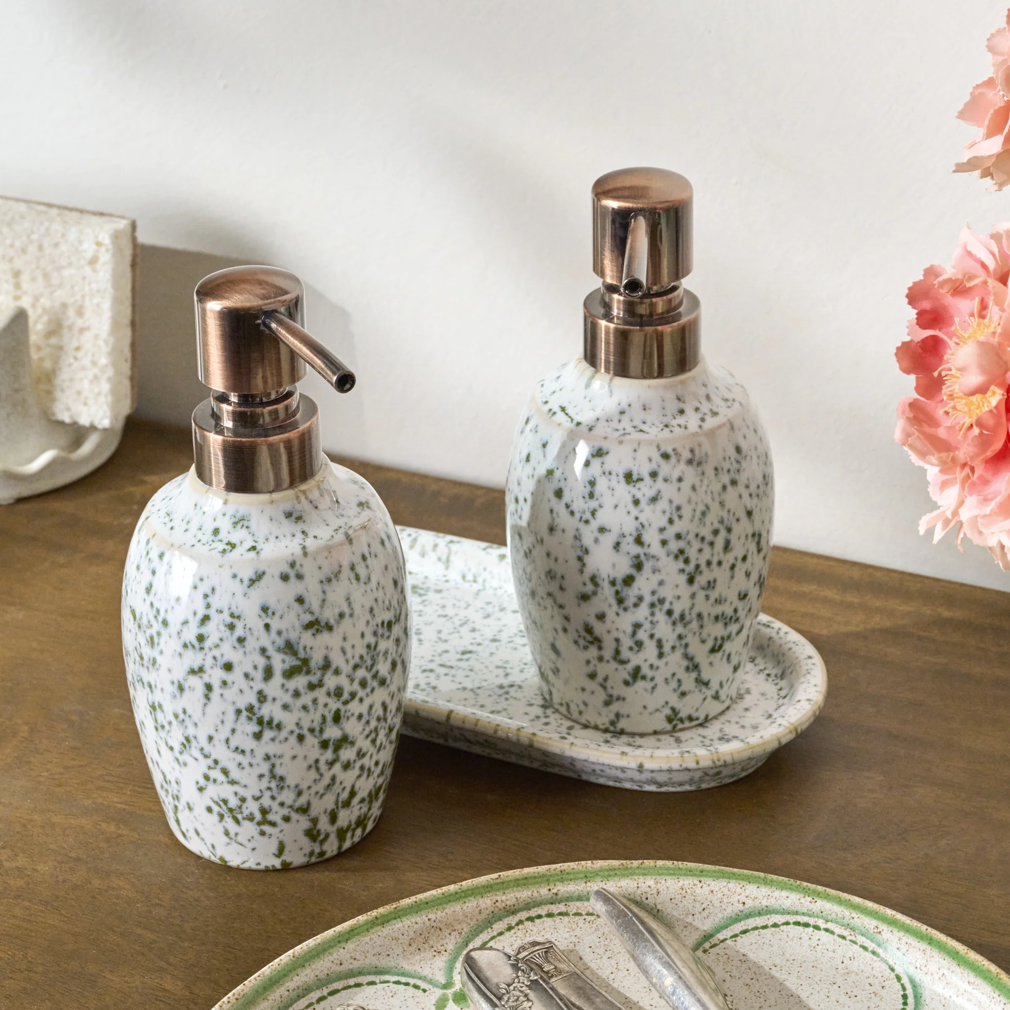 Rayna Kitchen Soap Pump Set - Image 4
