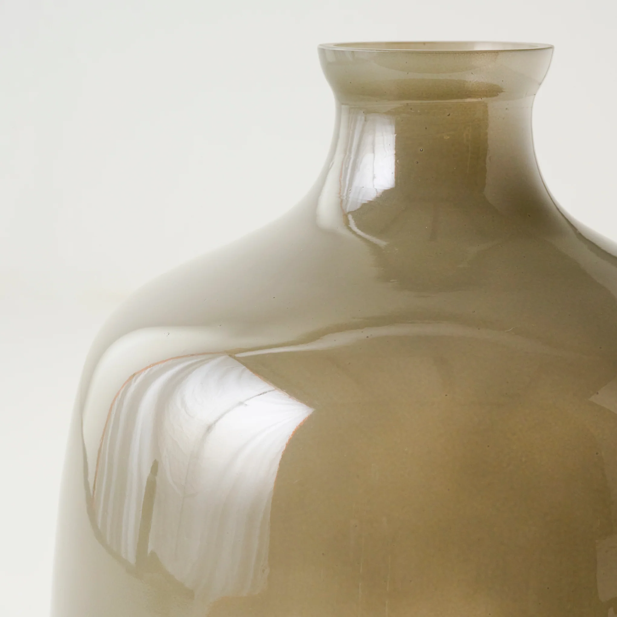 Seagrass Blown Vase - Image 3